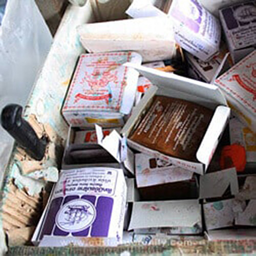 Traditional-Paper-Dye