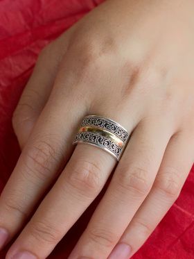 Dual Scroll Ring