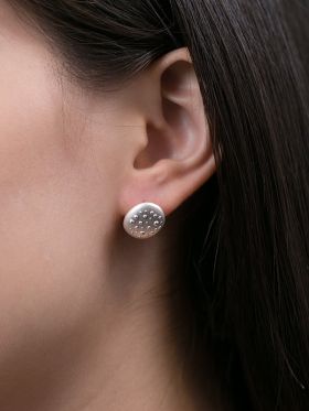 Leda Studs