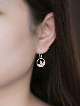 Lily Earring