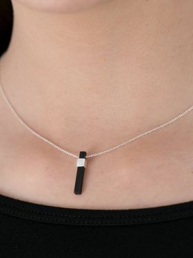 Kuro Necklace
