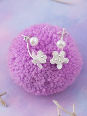 Pearl Bower Studs