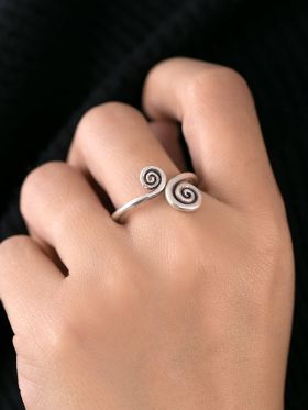 Twirl Ring