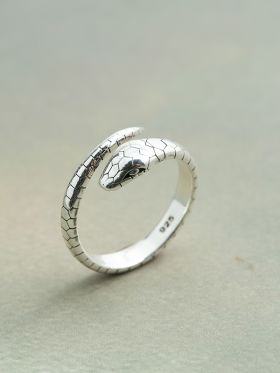 Cobra Ring