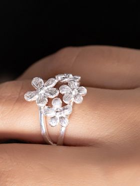 Daisywrap Ring
