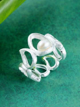 Pearl Nest Ring