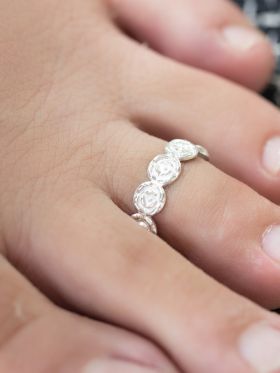 Roses Toe Ring