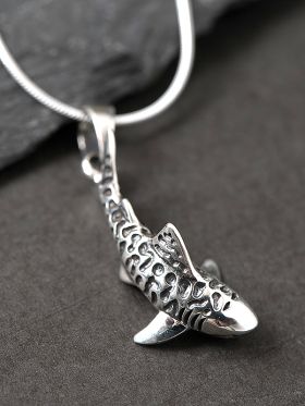 Mako Pendant