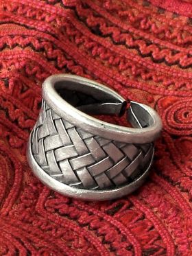 Finger Cuff