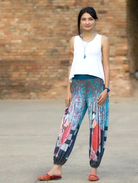 Bund Promenade Casual