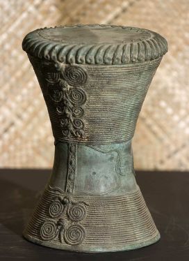 Hourglass Pedestal
