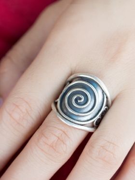 Scroll Ring