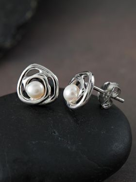 Cachet Studs