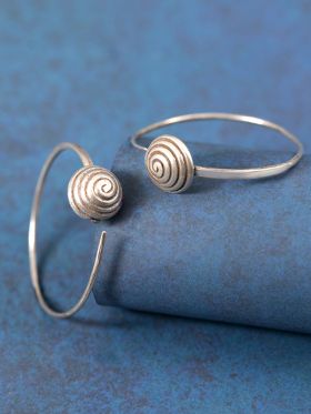 Whirley Hoops