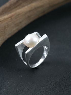 Pearl Deco Ring