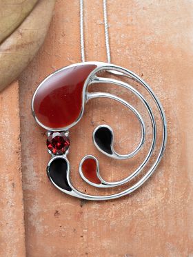 Aliqua Pendant
