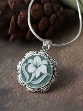 Aura Pendant