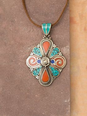 Causeway Pendant