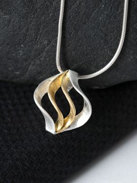 Zephyr Pendant