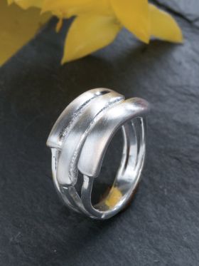 Tye Ring