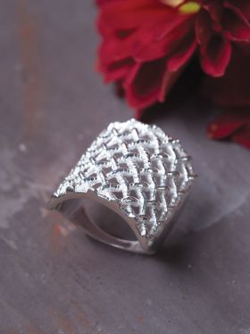 Wicker Ring