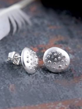 Leda Studs