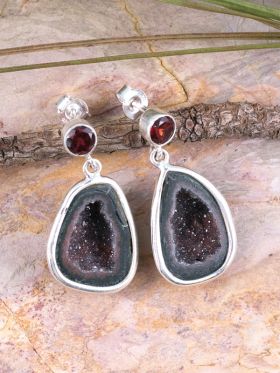 Deep Crystal Studs
