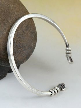 Scroll Bracelet