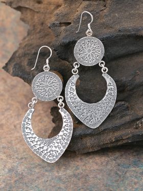 Daccar 
Earrings