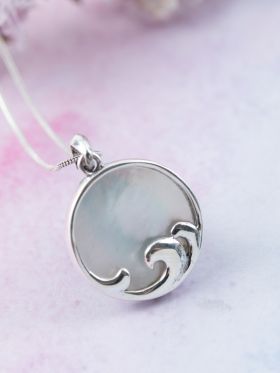 Tempest Cameo Pendant