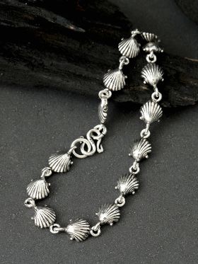 Clamshell Bracelet