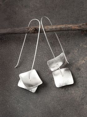 Anara Earrings