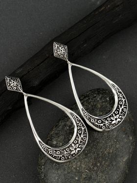 Stirra Studs