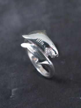 Sandshark Ring
