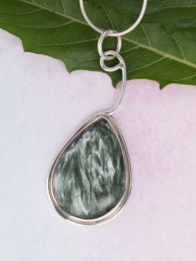 Seraph Pendant