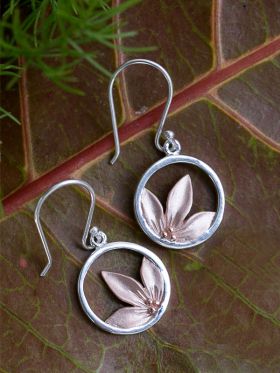 Lily Earring