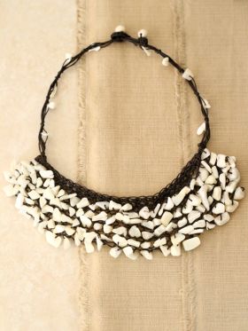 Stone Arc Collar
