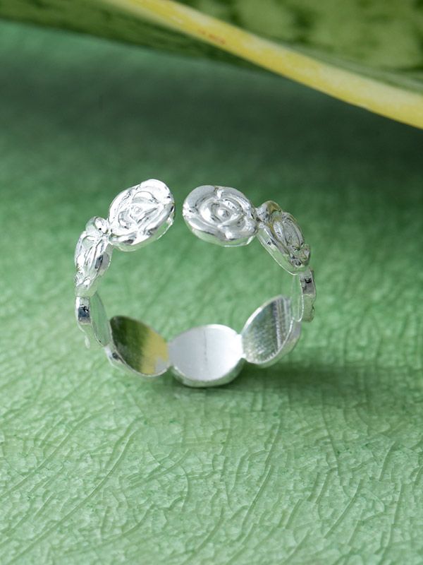 womens-jewelry-toe-ring-roses