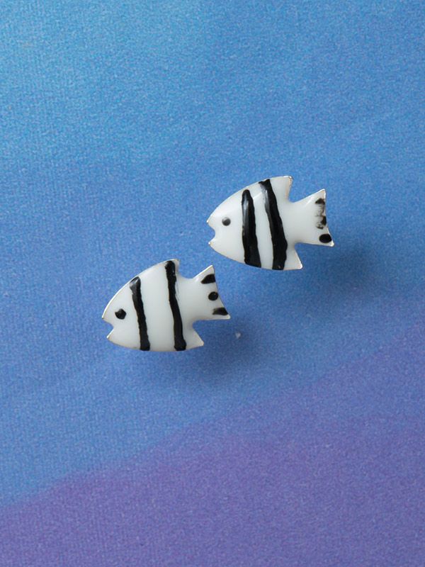womens-jewelry-earrings-tiny-stud-white-clownfish