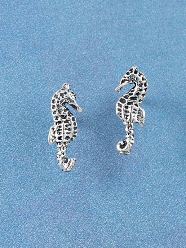 womens-silver-jewelry-earrings-tiny-seahorses
