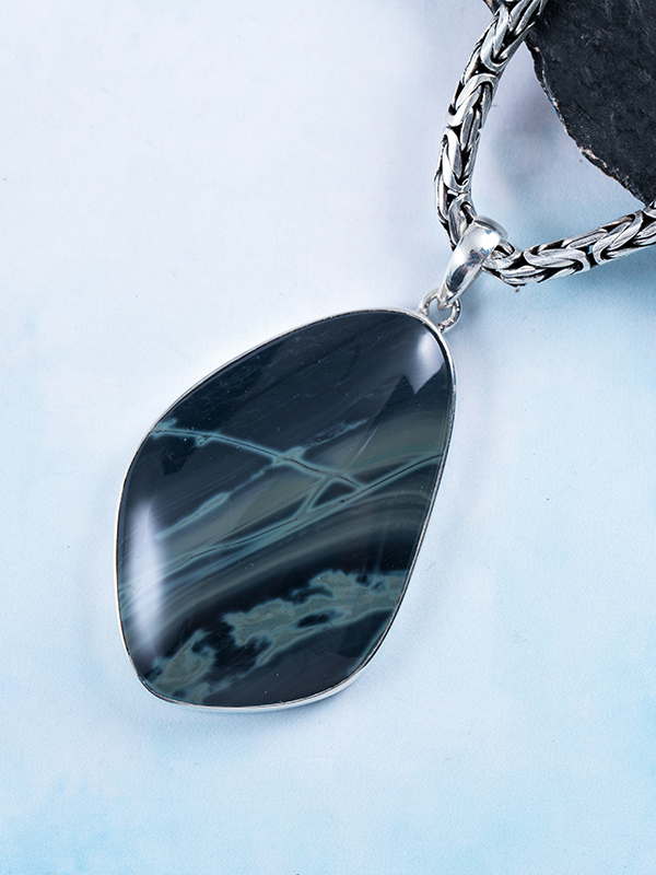 Reserve Pendant