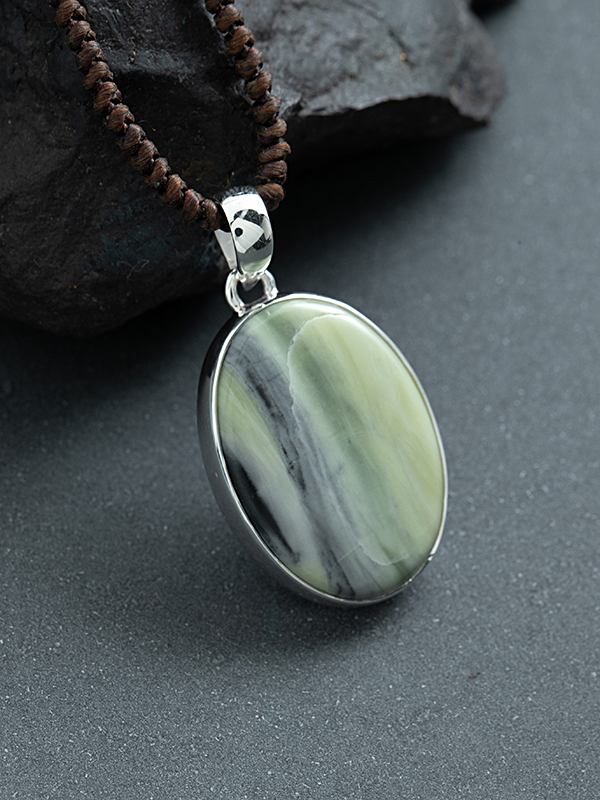 Merak Pendant