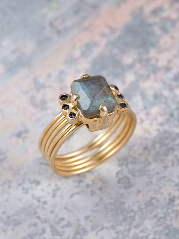 Entourage Ring