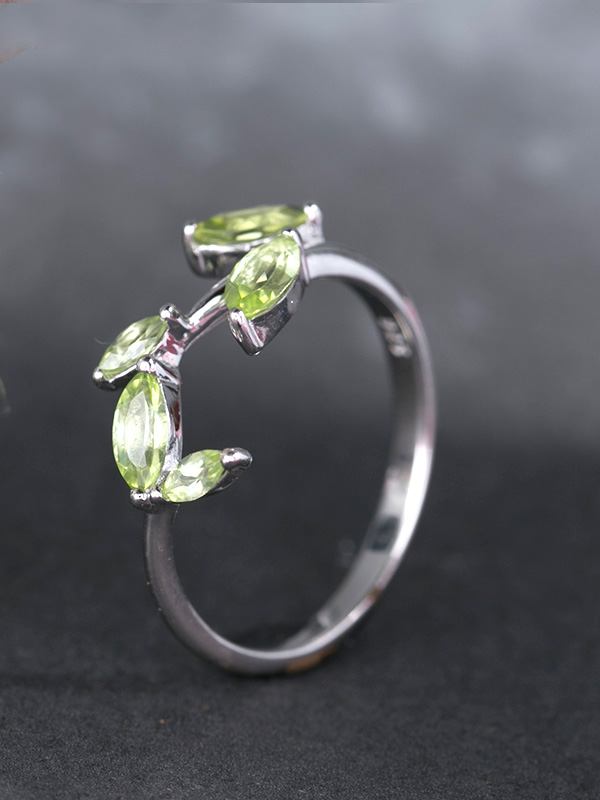 Greenery Ring