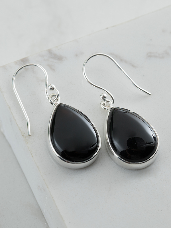 Kuro Earrings