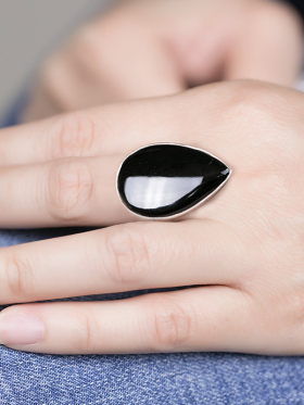 Noire Ring