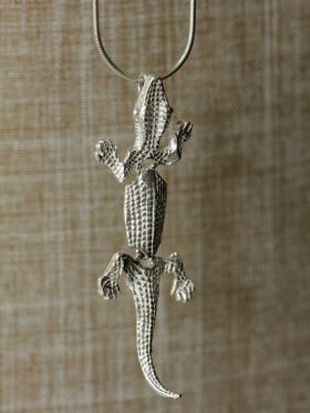 Mobile Gecko Pendant