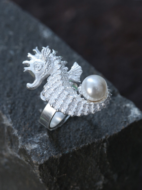 Seahorse Pearl Ring