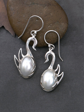 Swan Pearl Earrings