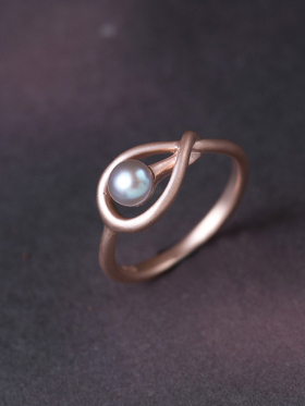Evening Pearl Ring
